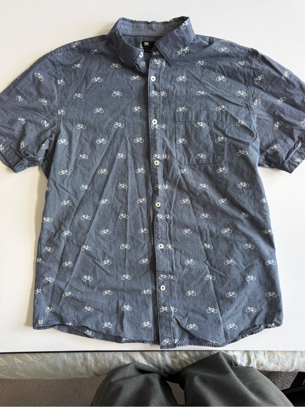 Simons Navy Short-Sleeve Button-Down Shirt with White Bicycle Print